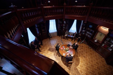 W Karpatach spotkali się prezydenci Ukrainy, Polski i Litwy