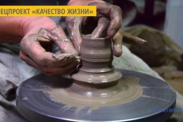Музей на Житомирщине начал проводить мастер-классы по гончарству