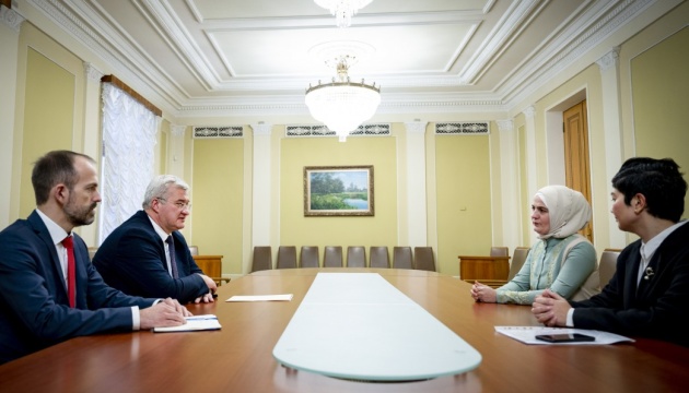 На Банковій провели зустріч із дружиною кримського політв’язня Салієва