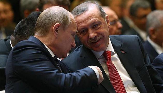 Erdogan y Putin discuten la situación en Ucrania