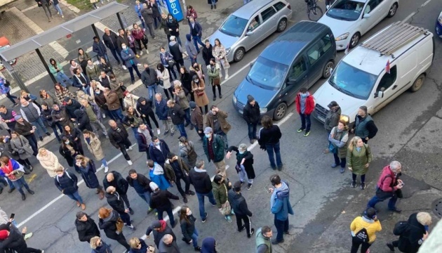 Демонстранти перекрили вулиці в десятках міст Сербії