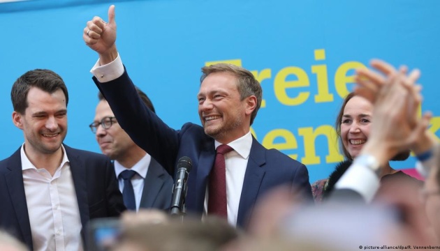 Німецькі вільні демократи проголосували за коаліційну угоду: слово за «Зеленими»