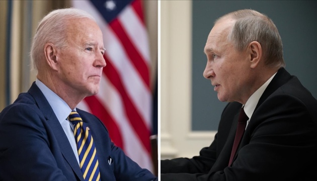Senator Ernst calls on Biden to be 'clear and strong' in his call with Putin