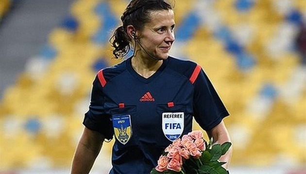 Украинка Монзуль - в ТОП-4 лучших футбольных женщин-арбитров 2021 года
