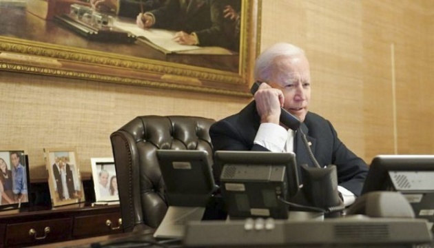 Biden will am Donnerstag mit Selenskyj telefonieren