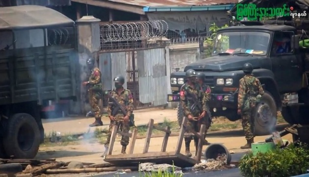 У М'янмі солдатів звинуватили у вбивстві 11 людей