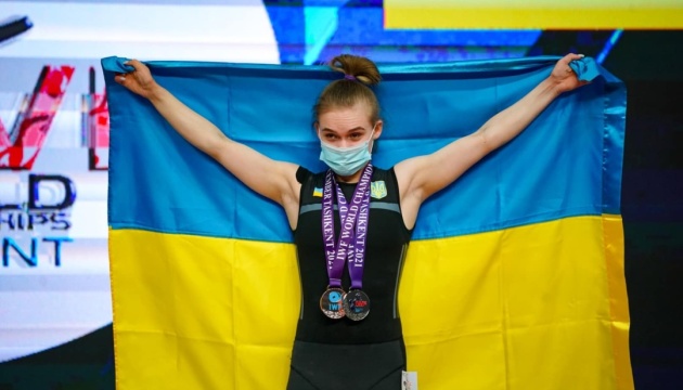 Світлана Самуляк виграла «бронзу» чемпіонату світу з важкої атлетики у Ташкенті