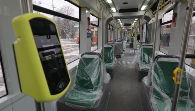 Львів отримав перший виготовлений в Україні п’ятисекційний трамвай