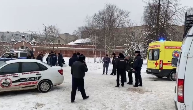У Росії підліток влаштував вибух у православній гімназії, є постраждалі