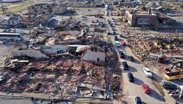 У США смертельний торнадо зруйнував понад 1000 будинків, ще тисячі – без електрики