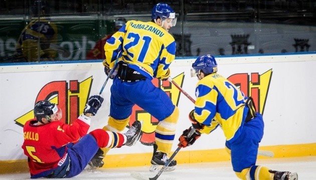 Відомі українські хокеїсти зіграли Матч пам'яті на честь Володимира Андреєва