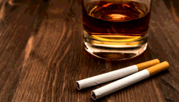 Тютюн, алкоголь, оброблена їжа та викопне паливо «вбивають» 2,7 мільйон європейців - ВООЗ