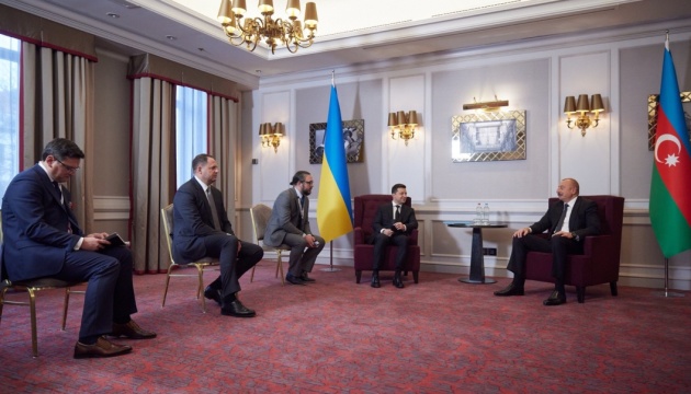 Зеленський пропонує провести у Києві саміт лідерів України, Азербайджану і Туреччини