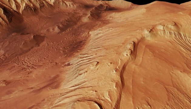 На Марсі під ґрунтом знайшли великі поклади льоду