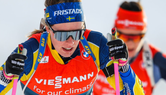 Кубок світу з біатлону: перший масстарт сезону виграла шведка Ельвіра Еберг