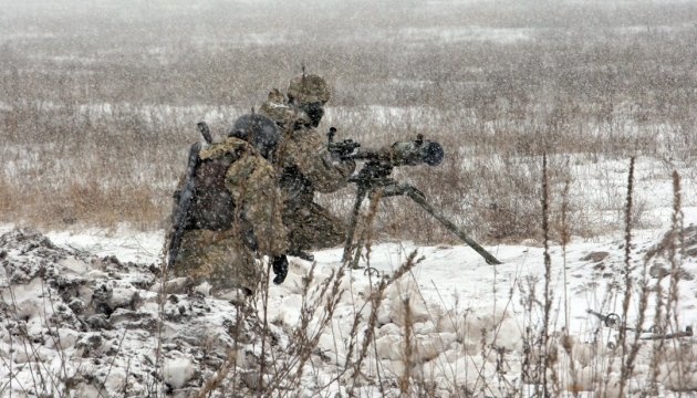 Verschärfung der Lage im Konfliktgebiet: 29 Angriffe der Besatzer am Donnerstagmorgen in der Ostukraine, ein Soldat und Zivilisten verletzt