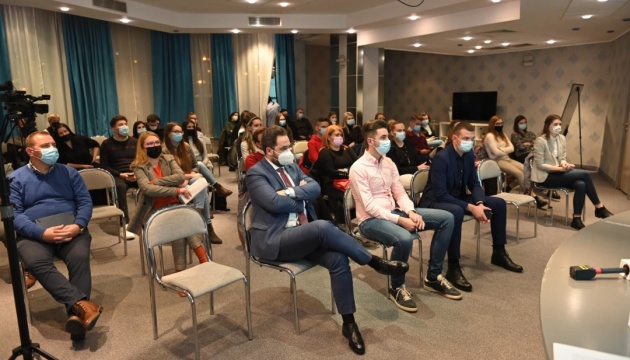 У Румунії провели серію зустрічей, присвячених українській молоді