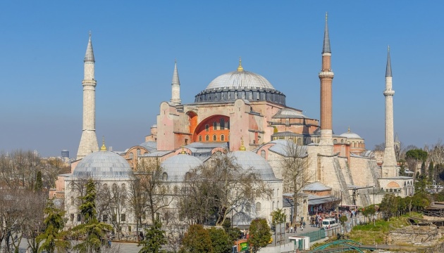 У Святій Софії в Стамбулі розділили вхід для туристів і паломників