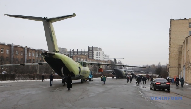 "Антонов" показал серийный военно-транспортный самолет Ан-178-100Р (ФОТО, ВИДЕО) 7