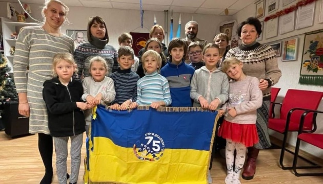 Ювілейний прапор СУМ прибув до Естонії