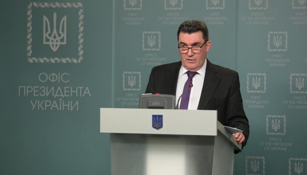 Данілов: Україна не вестиме переговорів із представниками «Л/ДНР» – тільки з Росією