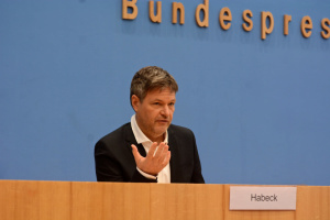 Глава Минэкономики Германии о новых санкциях для рф: Мы далеки от завершения