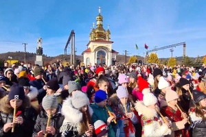 На Львівщині понад 400 сопілкарів встановили рекорд, виконавши колядку
