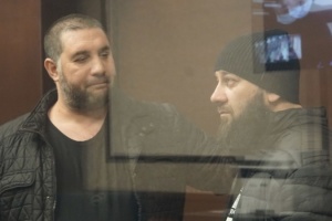 Російський суд продовжив арешт двом кримським татарам