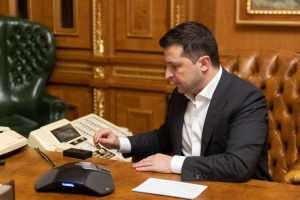 Зеленський обговорив з очільницею Єврокомісії ситуацію навколо України та енергобезпеку