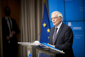 Borrell: La UE no planea evacuar a sus diplomáticos de Ucrania