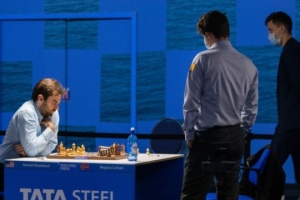 Шаховий король Карлсен виходить у лідери на турнірі у Вейк-ан-Зеє