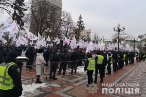 Полиция ограничила движение транспорта в центре Киева