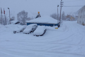 Через снігопади в Туреччині заблоковані майже 5 800 доріг