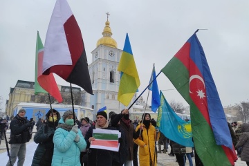 キーウ市でプーチン露大統領への抗議集会開催