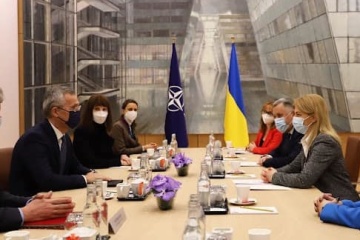 Zhovkva y el liderazgo de la OTAN discuten los preparativos para la Cumbre de Madrid