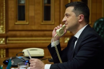 Selenskyj telefoniert mit Trudeau
