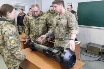 British instructors train Ukrainian military to operate NLAW anti-tank systems