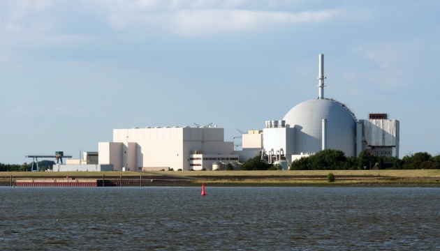 Німеччина в новорічну ніч закриває три атомні електростанції