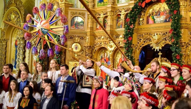У Франківську на фестивалі «Коляда на Майзлях» виступлять понад 50 колективів