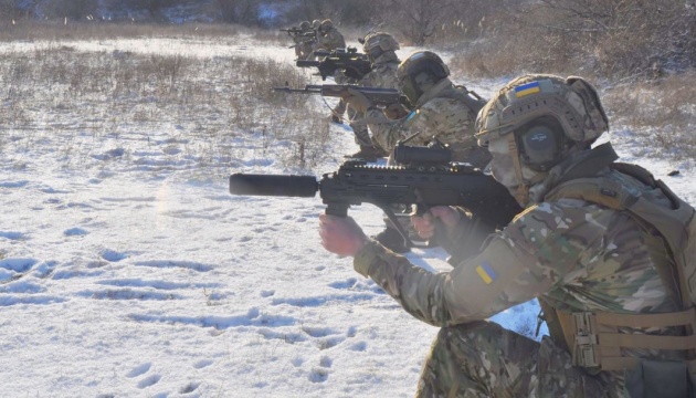 Розвідники поблизу адмінмежі з Кримом відпрацьовують ближній бій