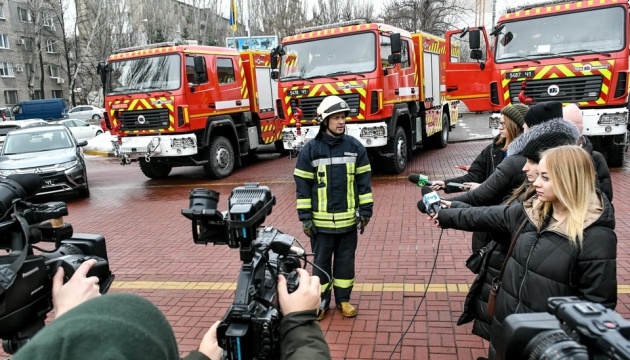 Запорожские спасатели получили новые автоцистерны