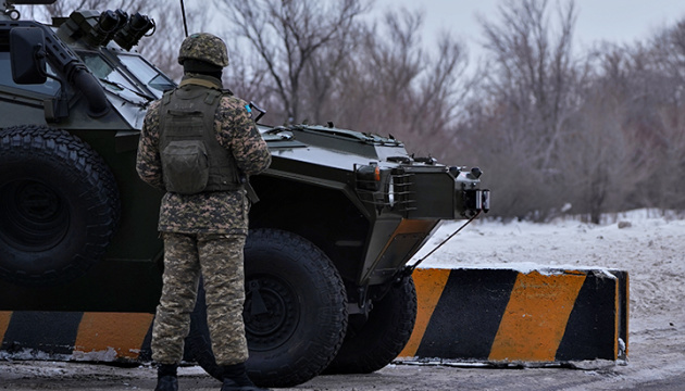 Donbass: Besatzer feuern im Raum Popasna, ein Soldat traumatisiert