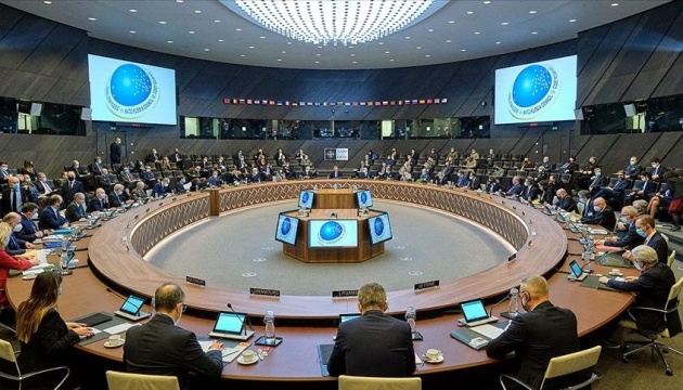 Переговоры в Брюсселе: к агрессору нельзя поворачиваться спиной