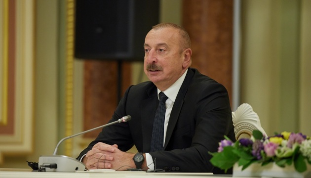Aliyev: Azerbaiyán dispuesto a cooperar con Ucrania en muchas áreas
