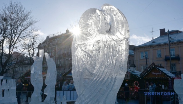 У Львові відбувся конкурс крижаних скульптур