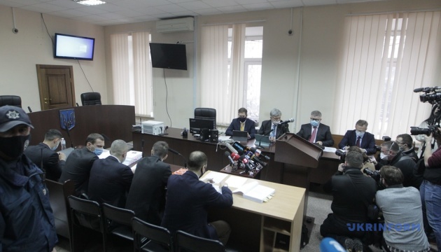 Адвокати Порошенка вивчають документи - суд пішов на перерву до 14.00