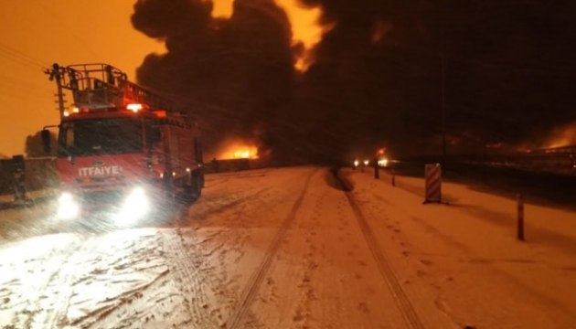 У Туреччині ліквідували пожежу на нафтопроводі