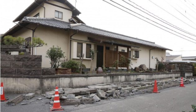 У Японії внаслідок потужного землетрусу постраждали понад 10 людей