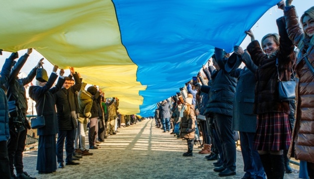 １月２２日はウクライナは「統一の日」　全土で関連行事開催