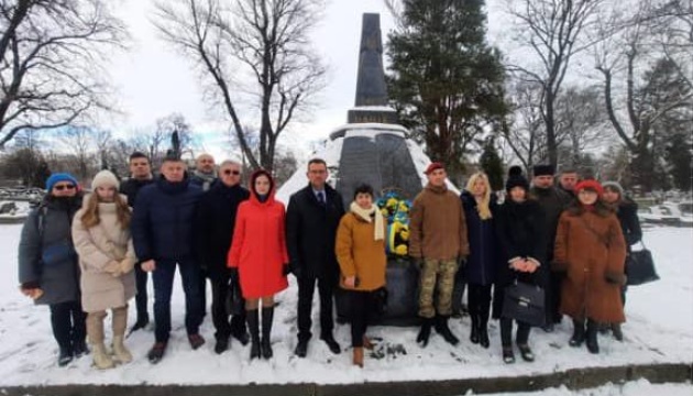 Українська громада відзначила День Соборності України у Кракові